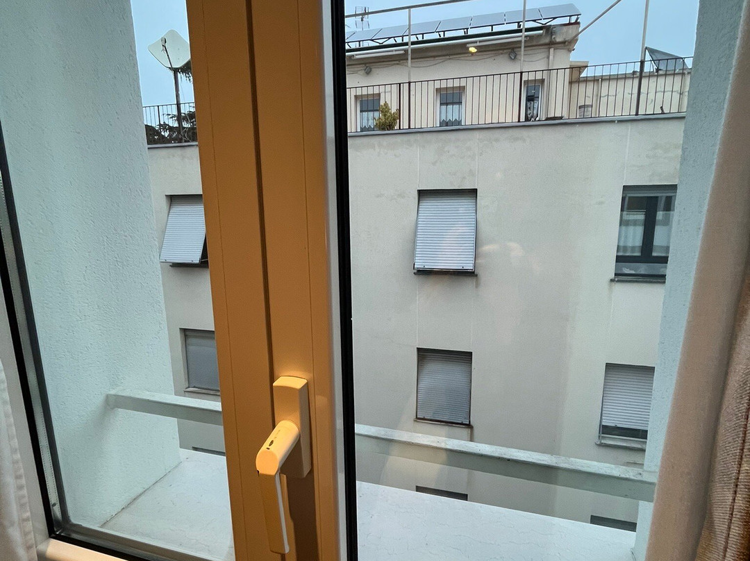 卡德国际酒店主图