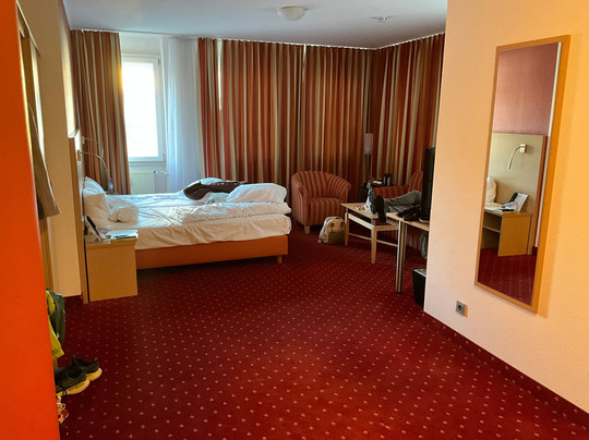 昂特老城区酒店主图