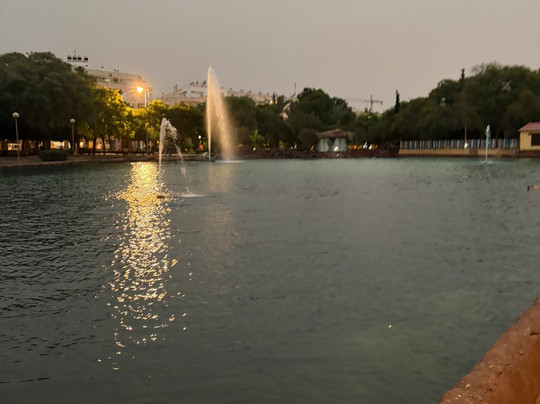 Parque De Las Naciones-托雷维耶哈必去景点