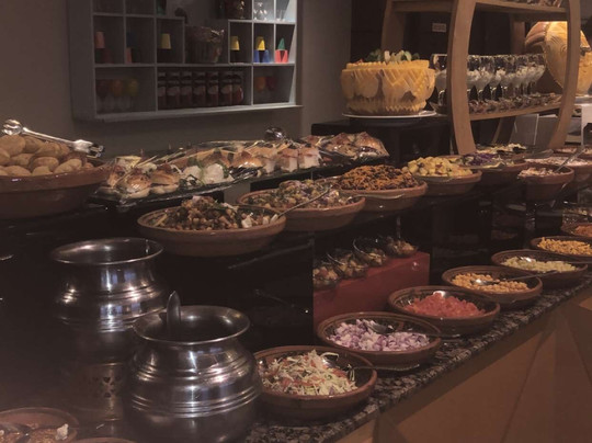 Ramada By Wyndham Murree Lower Topa Resort主图