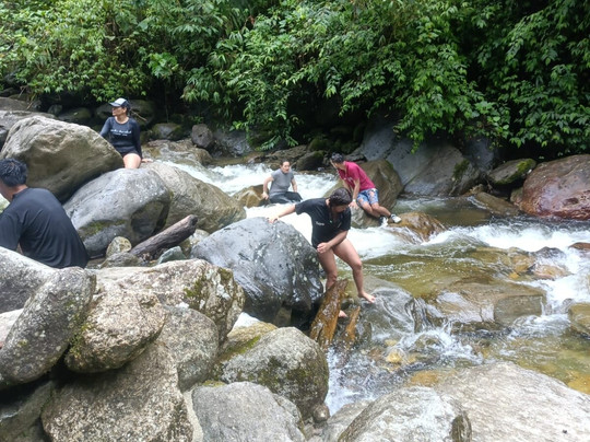 Condor Machay Cascadas-皮钦查省 圣安东尼奥镇必去景点