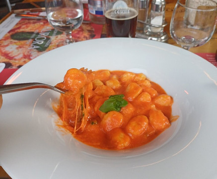 Aurora Wine & Food主图