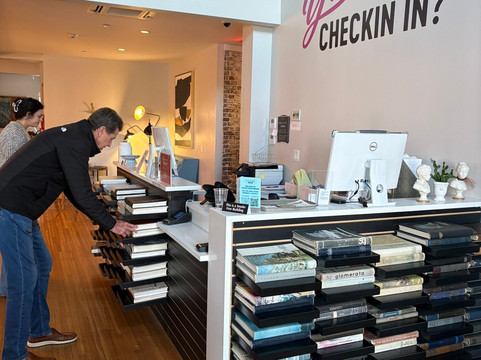 The Collegiate Hotel主图