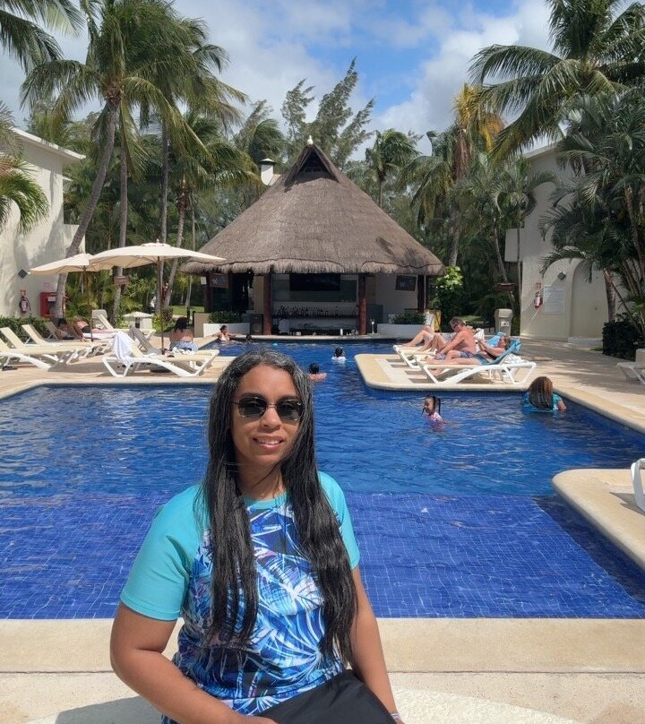 拉古纳套房全包式度假村主图