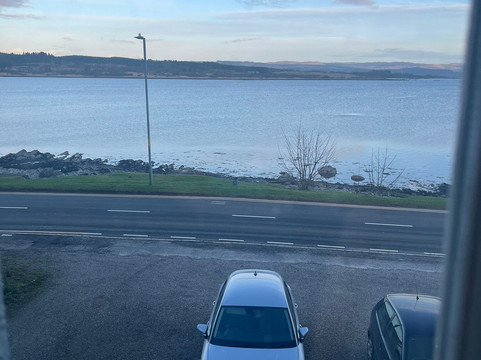 灰色海湾酒店主图