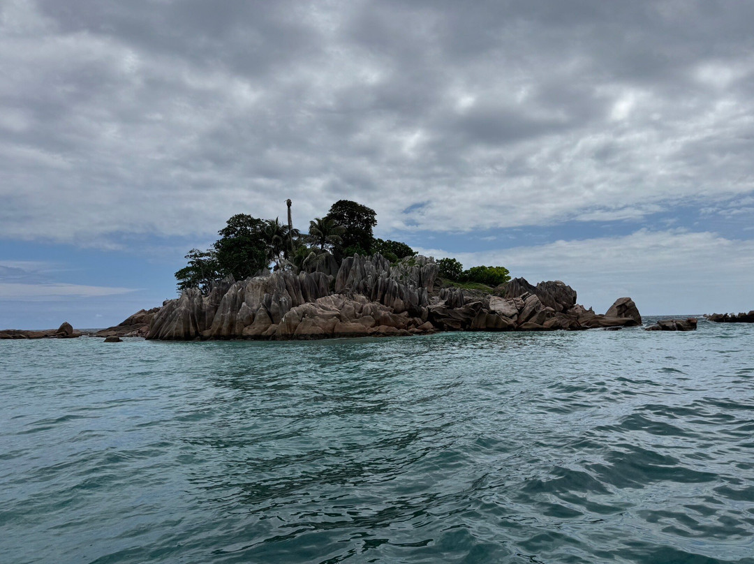 Infinity Charter Seychelles-普拉兰岛必去景点
