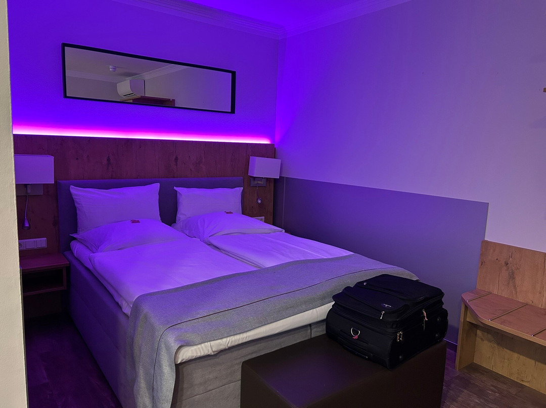 拜耶斯赫尔酒店主图