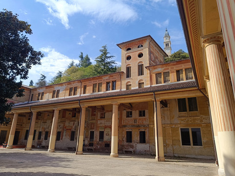 Parco Rossi-Santorso必去景点