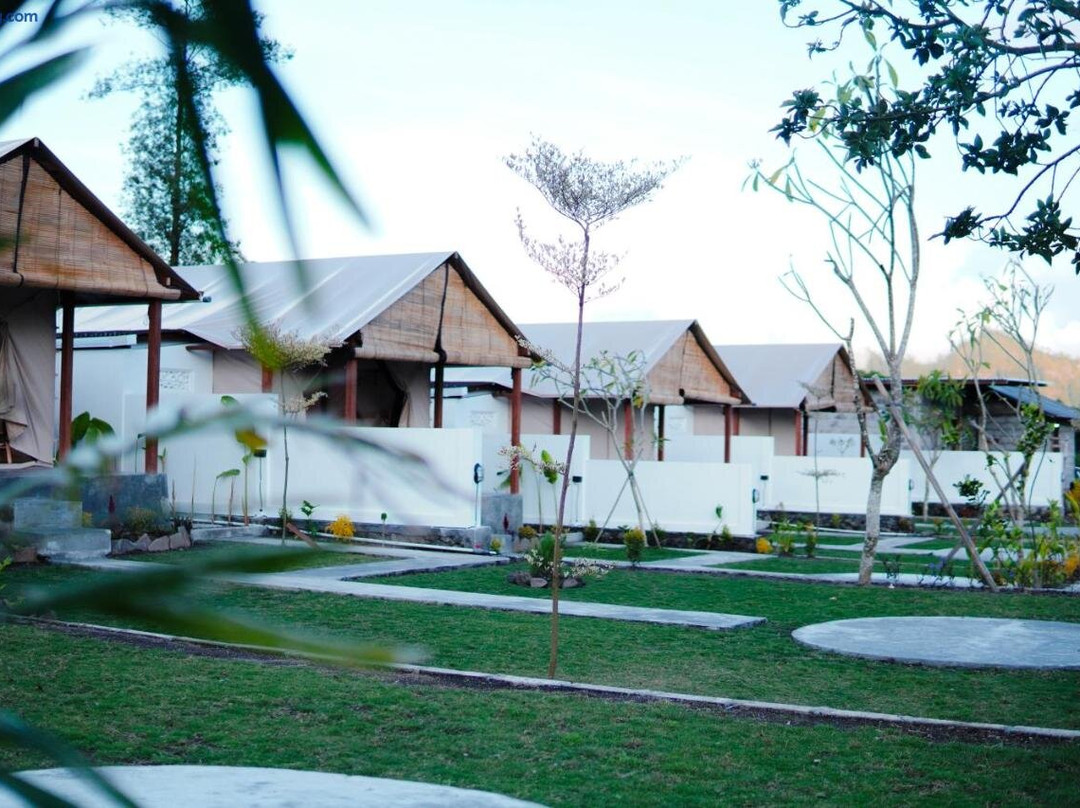 The Breeze Glamping