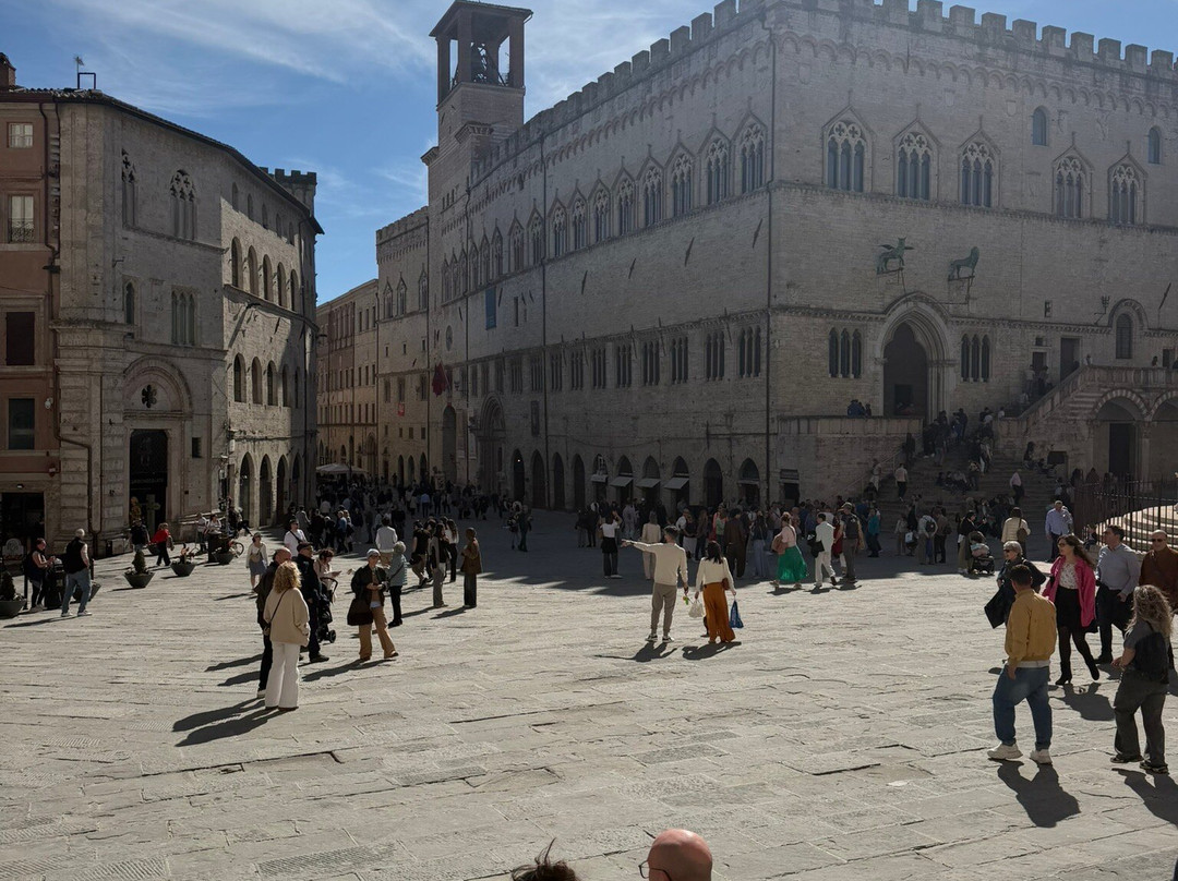 Piazza IV Novembre-佩鲁贾必去景点