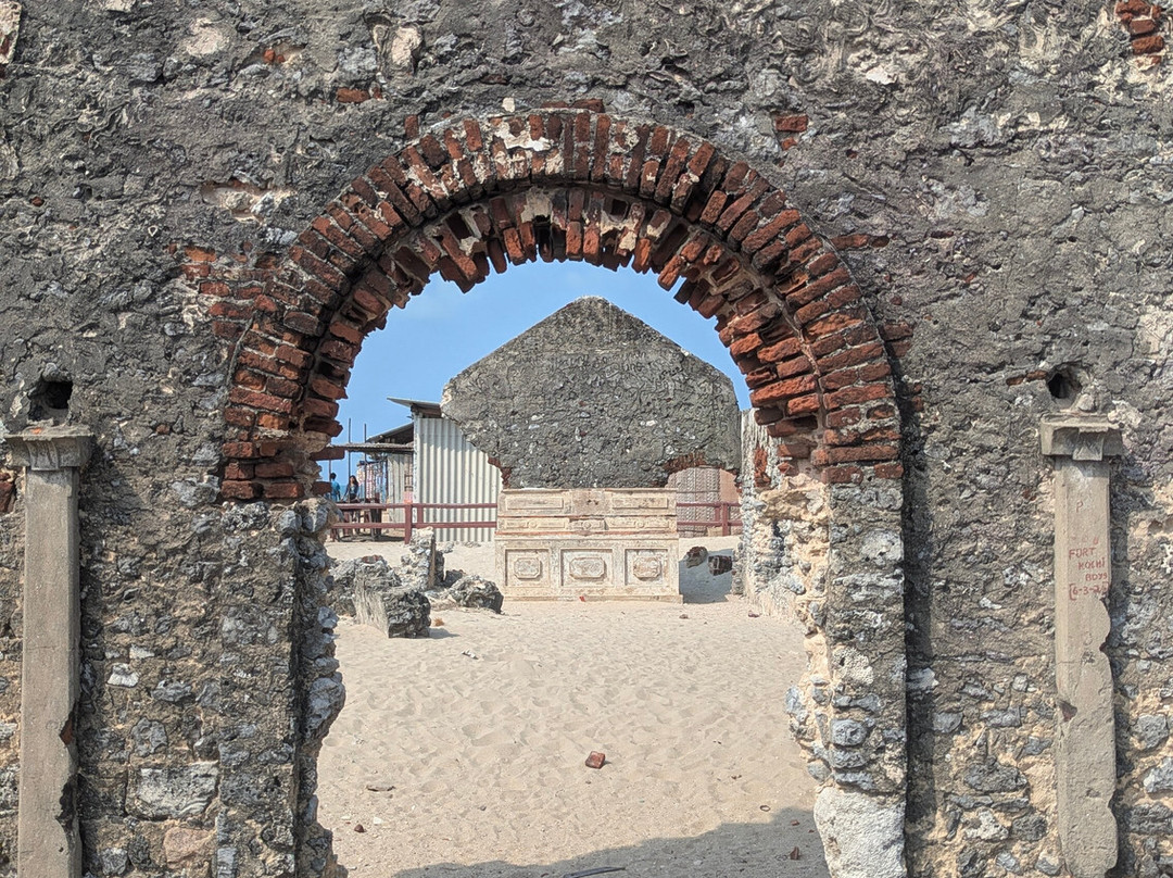 Ruined Temple/Church of Dhanushkodi-Rameswaram必去景点