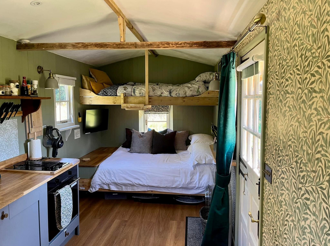 Luxury Shepherds Huts & Breakfast
