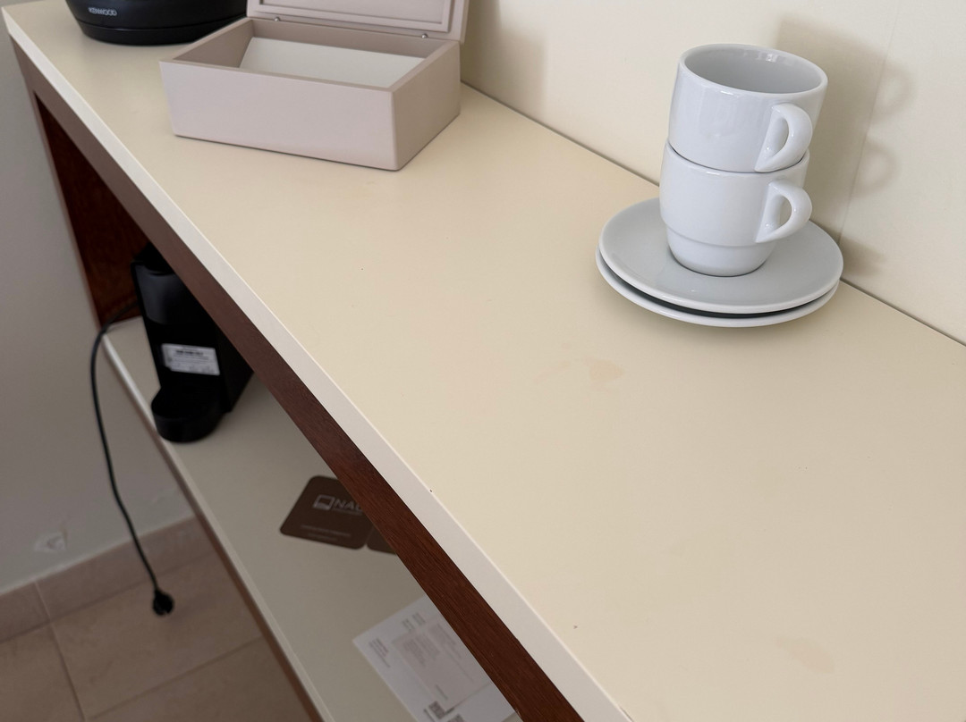 圣拉斐尔套房酒店主图