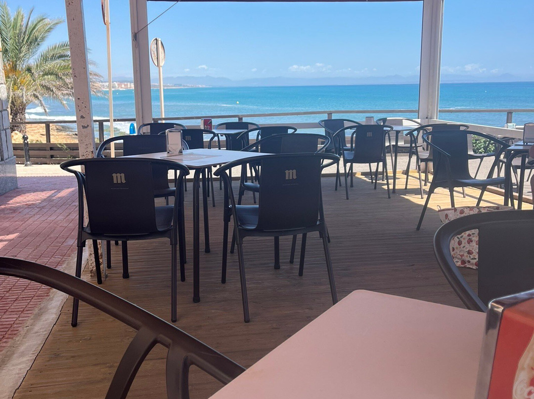 Restaurante Heladería El Delfín