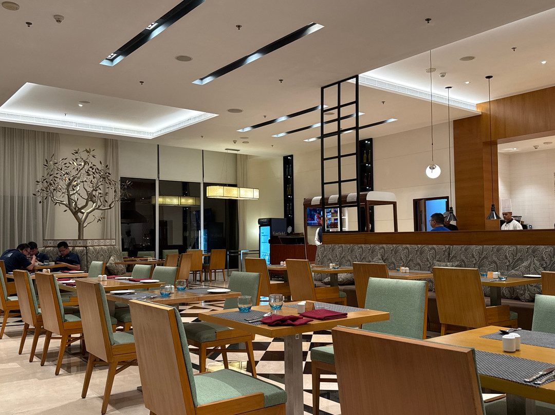 斯里伯鲁布多万枫酒店主图