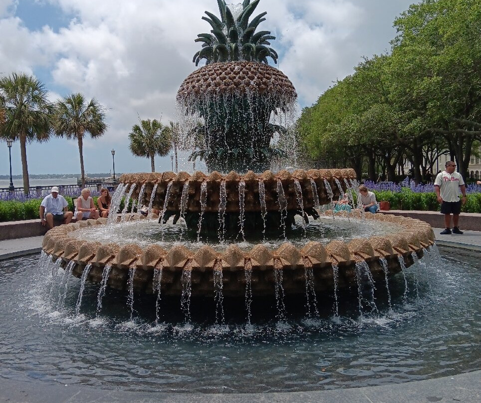 Pineapple Fountain-查尔斯顿必去景点