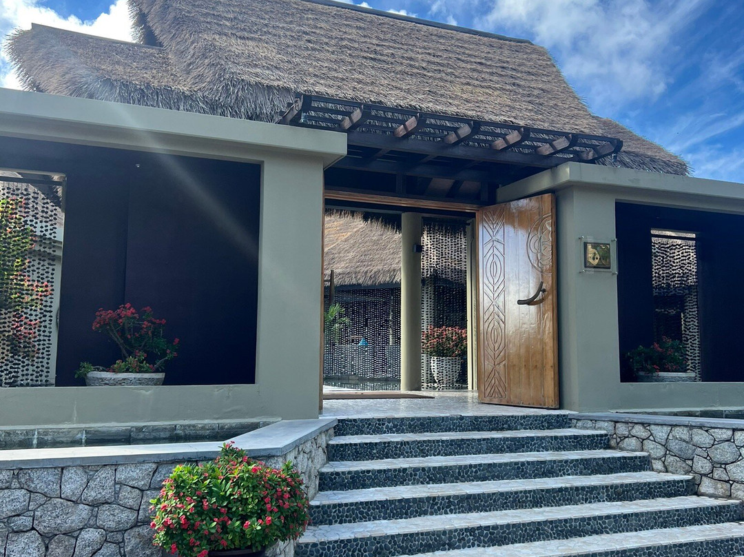 乐德麦尼得劳昂吉瑞尔水疗度假村主图