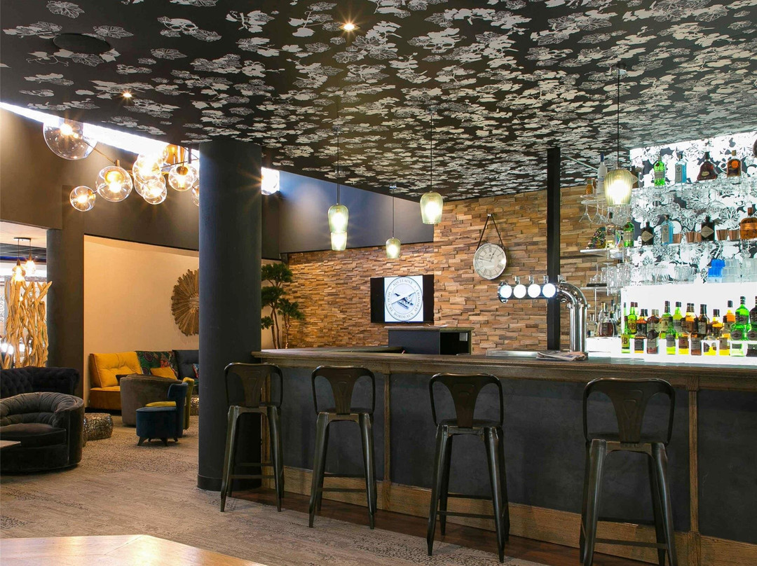 波尔多机场美居酒店主图