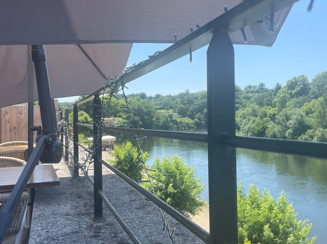 Les Chais Bio & La Tonnellerie-Pessac-sur-Dordogne必去景点