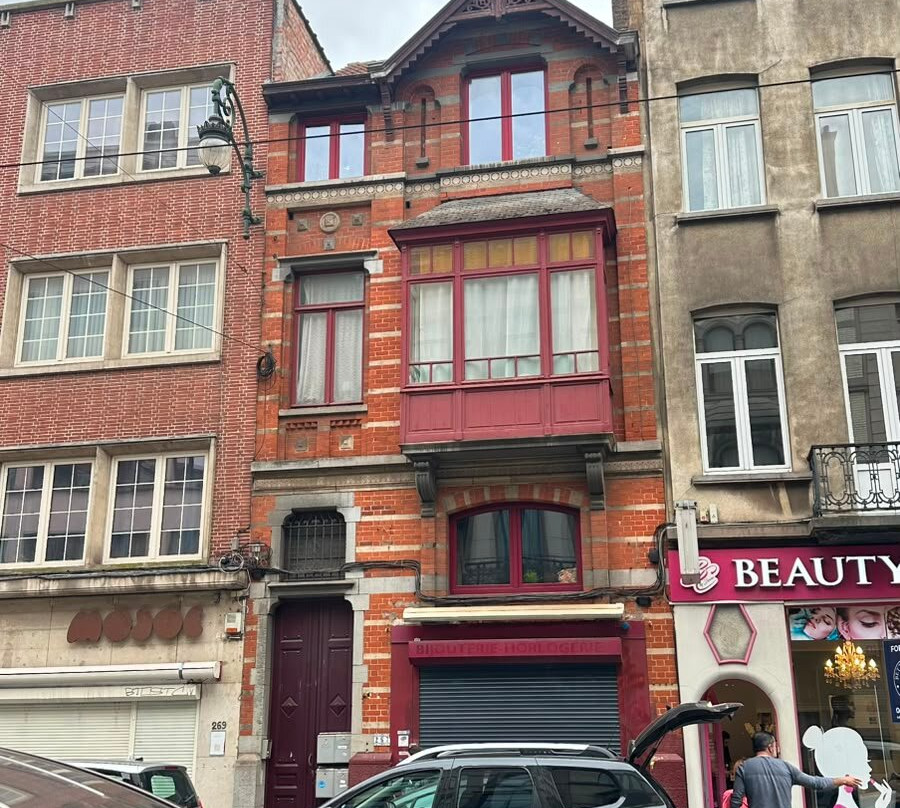 布鲁塞尔加泰罗尼亚酒店主图