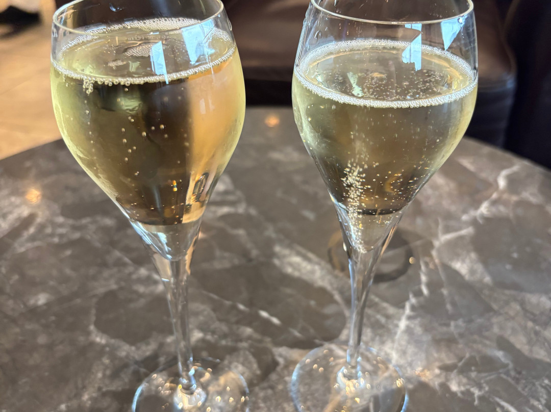 No1 Lounge - Heathrow Terminal 3-豪恩斯洛必去景点
