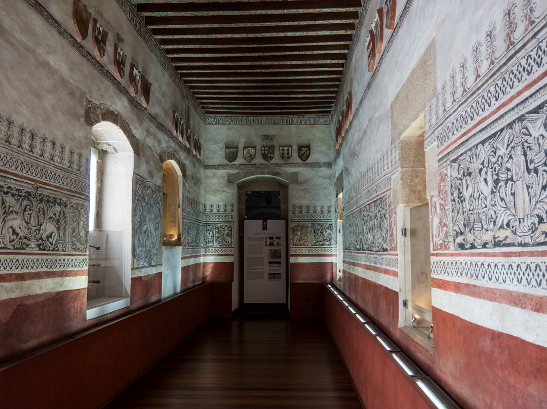 Palace de los Golfines de Abajo-卡塞雷斯必去景点