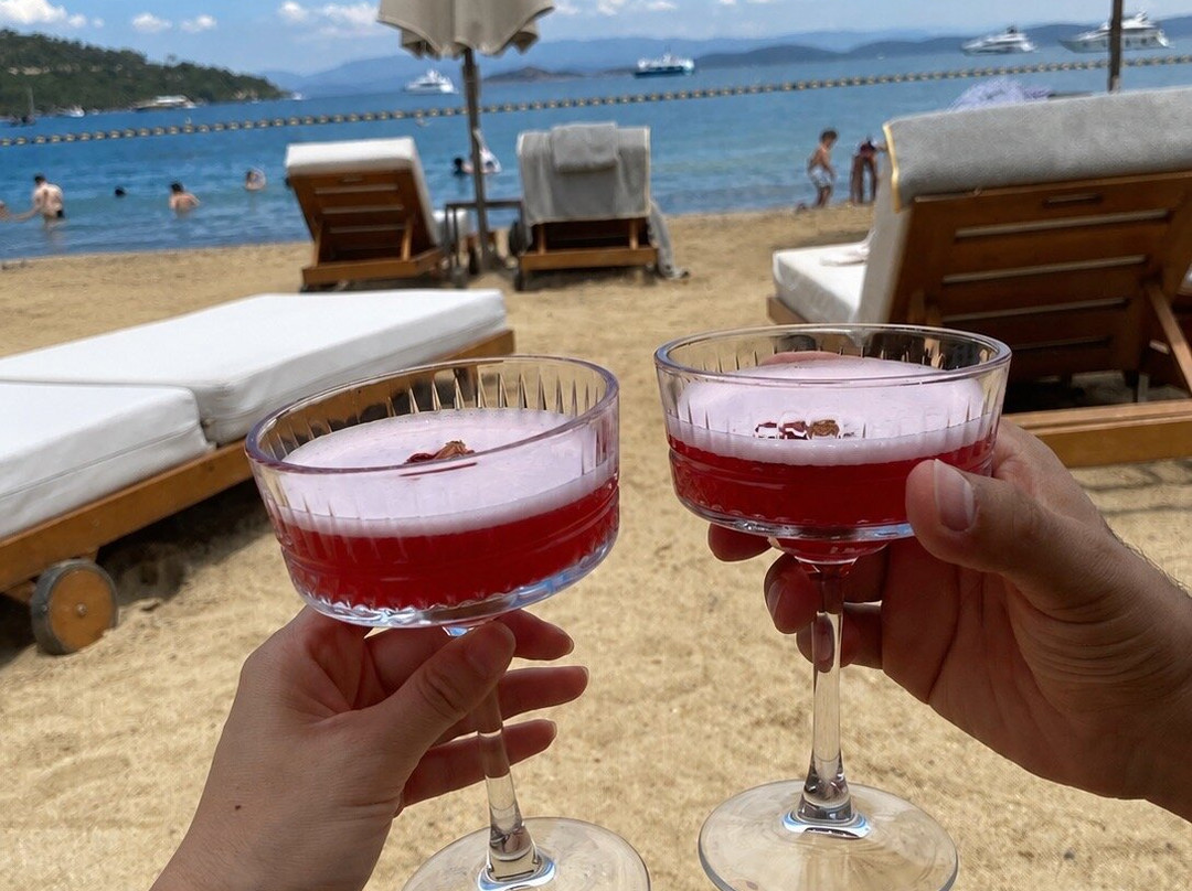 托尔巴航行酒店主图