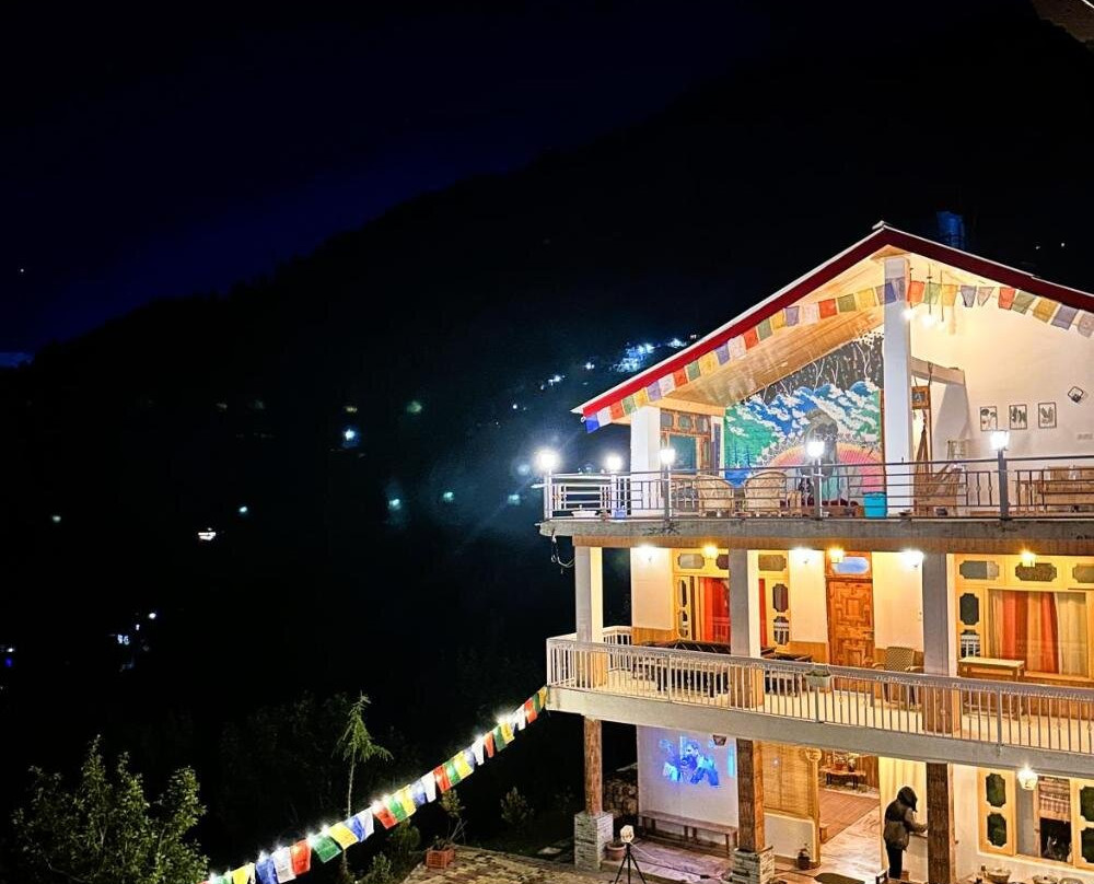 The Outpost - Hallan Valley, Manali - Boutique Stay & Cafe