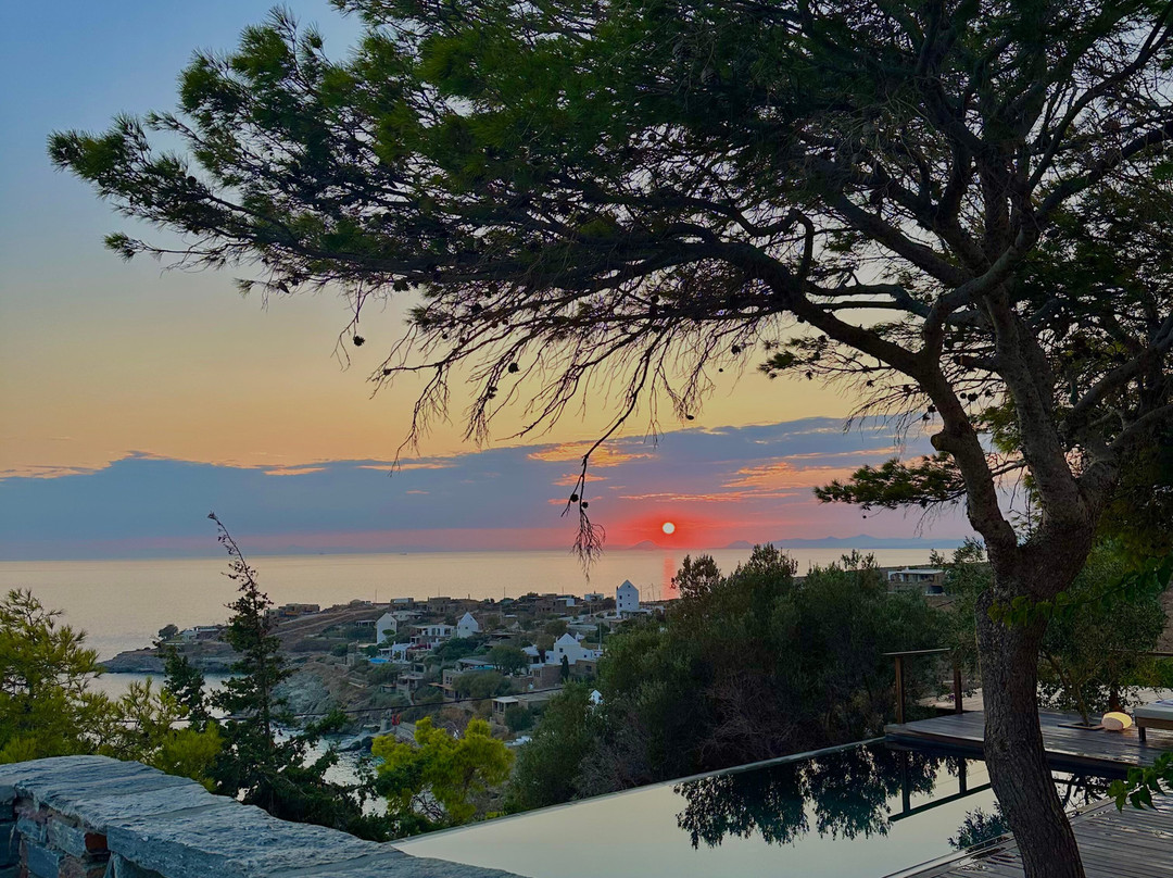 Zen Blue Mills in Kea - Red Suite主图