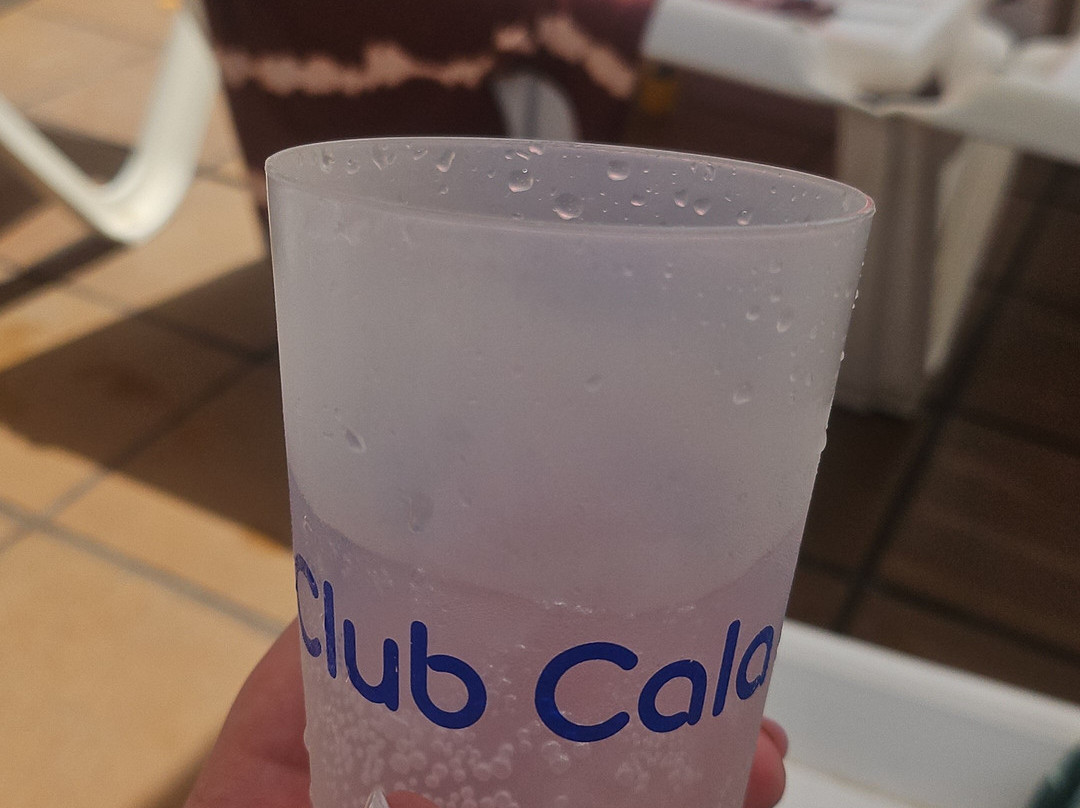 卡拉罗马尼俱乐部酒店主图
