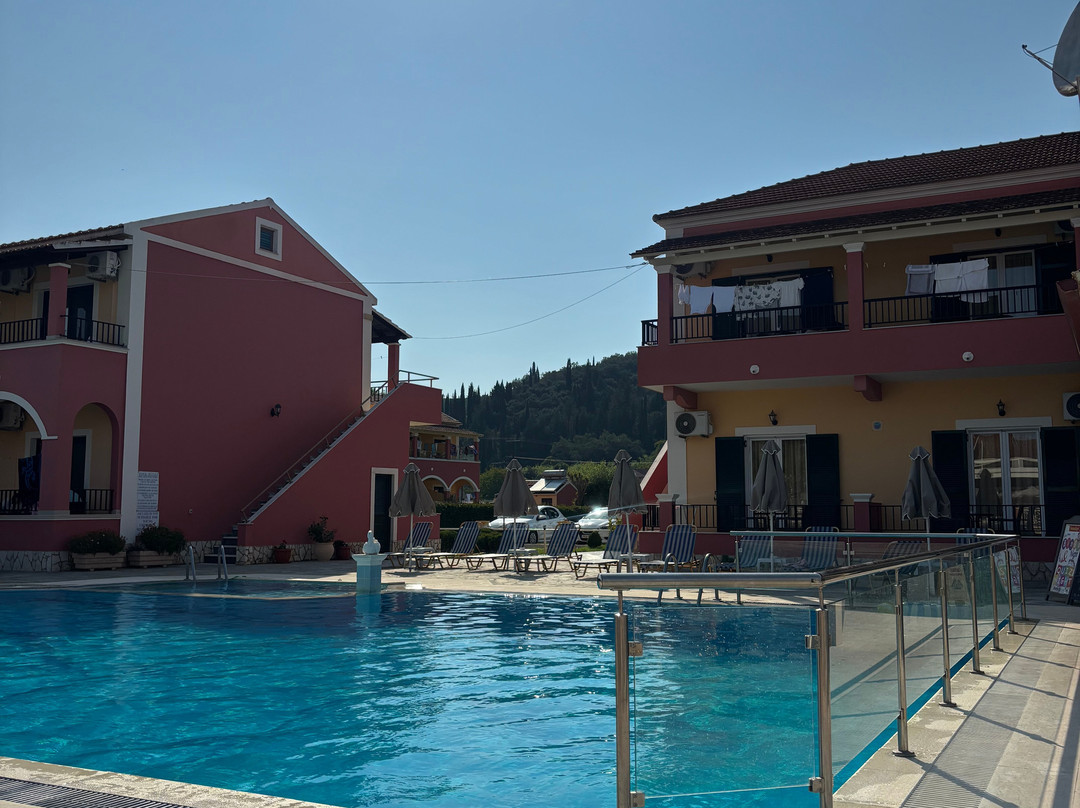 Spiros Apartments主图