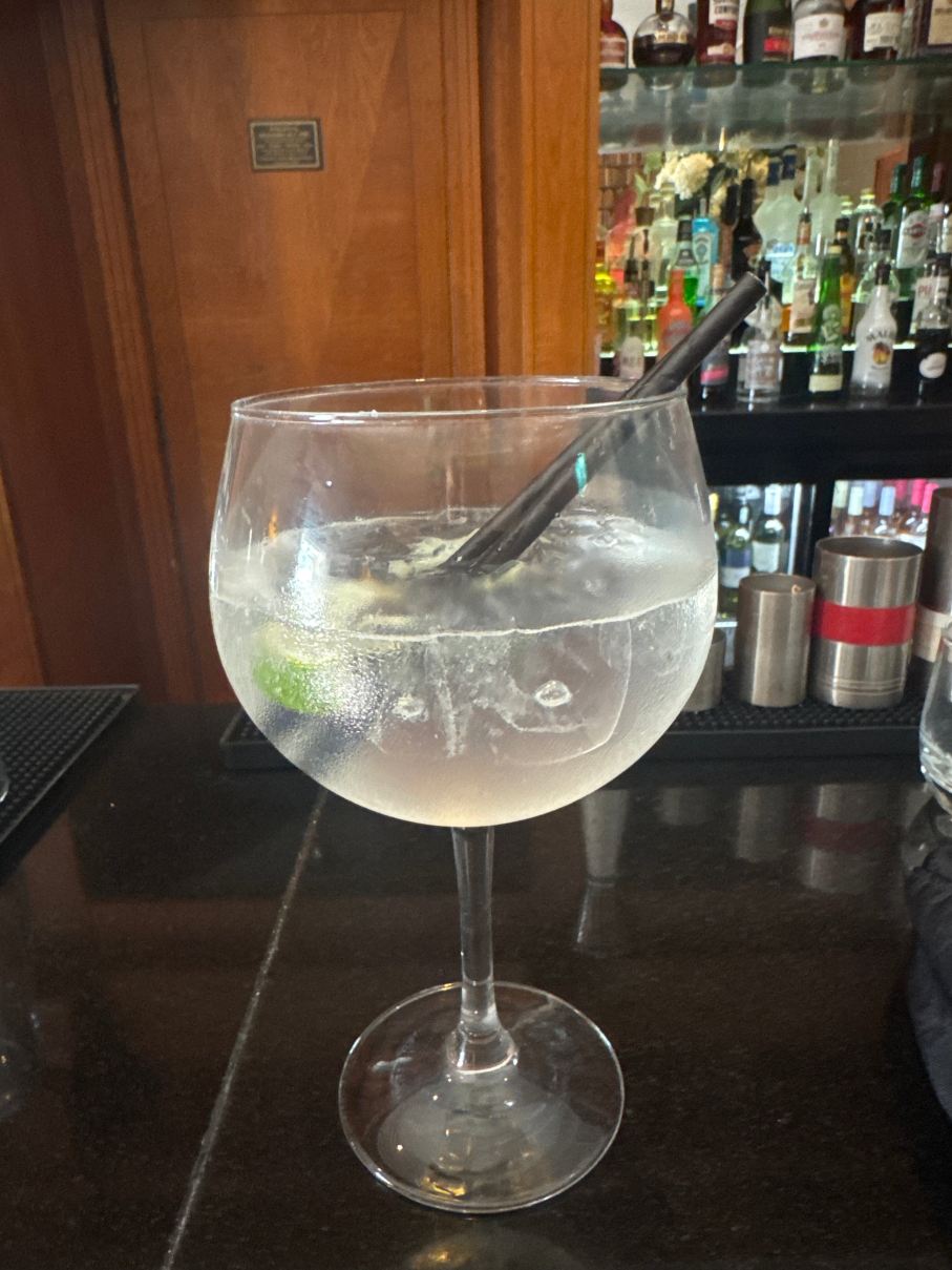 麦克唐纳巴斯水疗酒店-旅行者