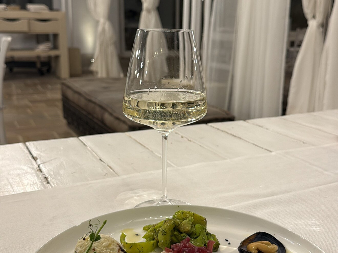 房子和母马酒店主图