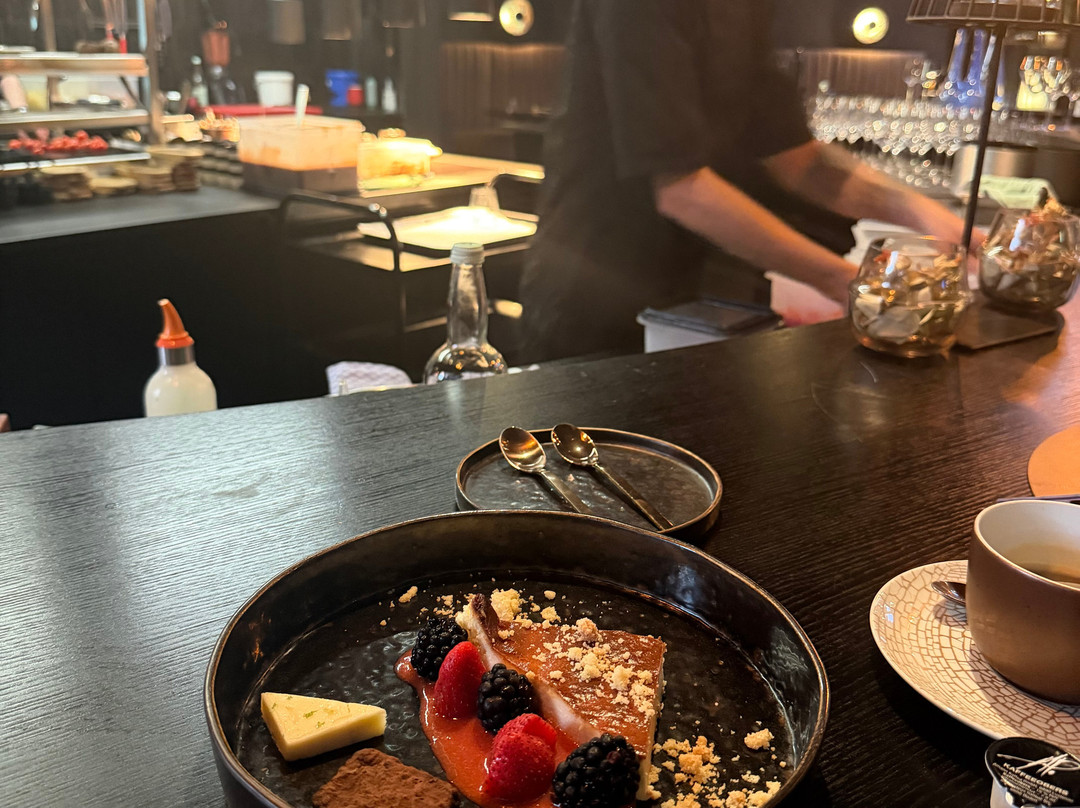 阿姆莱套房酒店主图