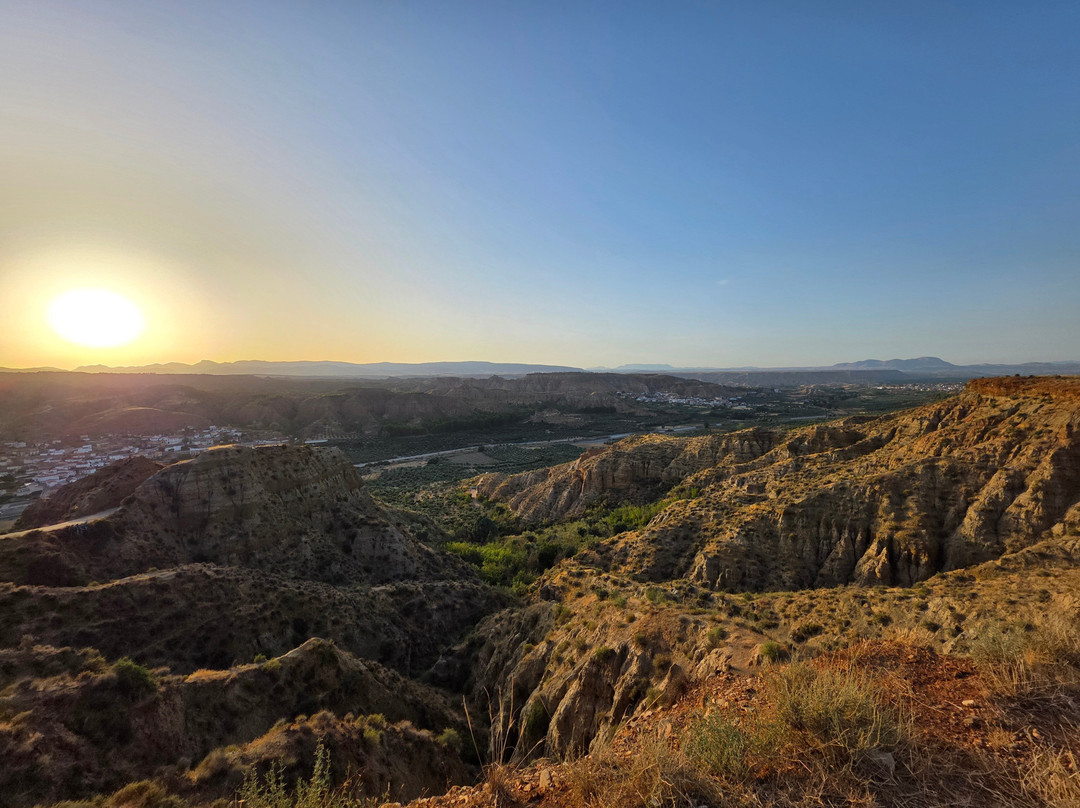 Mirador Del Fin Del Mundo-Guadix必去景点