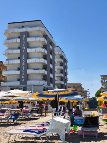 Hotel Bikini Tropicana - Lido di Savio-旅行者