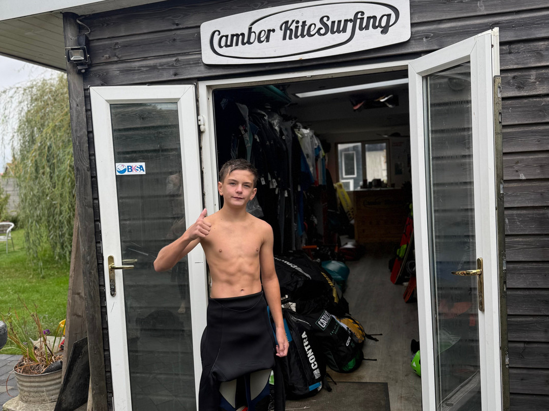 Camber Kitesurfing-Camber必去景点