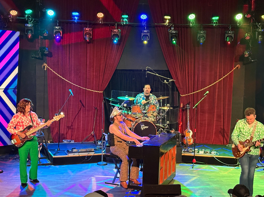 British Invasion Branson-布兰森必去景点
