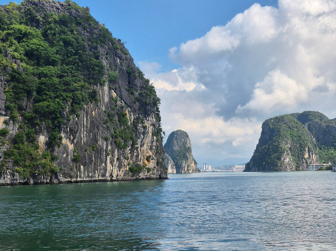 Halong Capella Cruise-海防必去景点