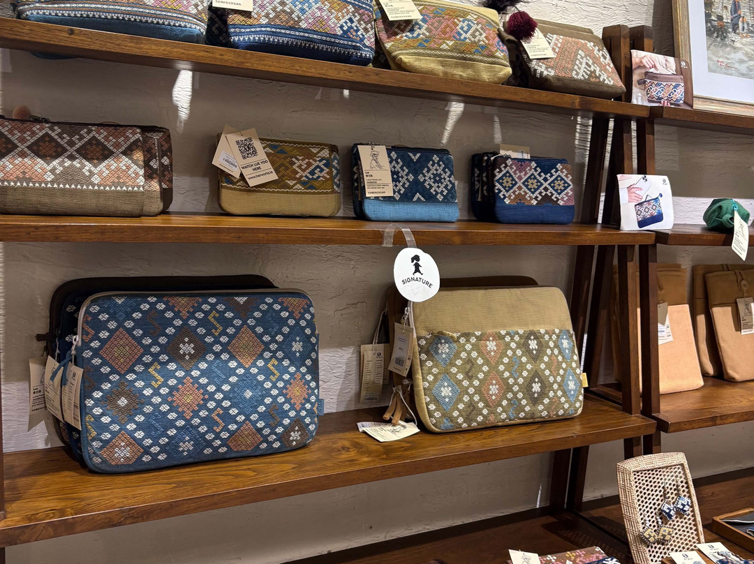 Her Works Vientiane Boutique-万象必去景点