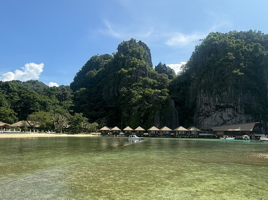 爱妮岛拉根岛度假村主图