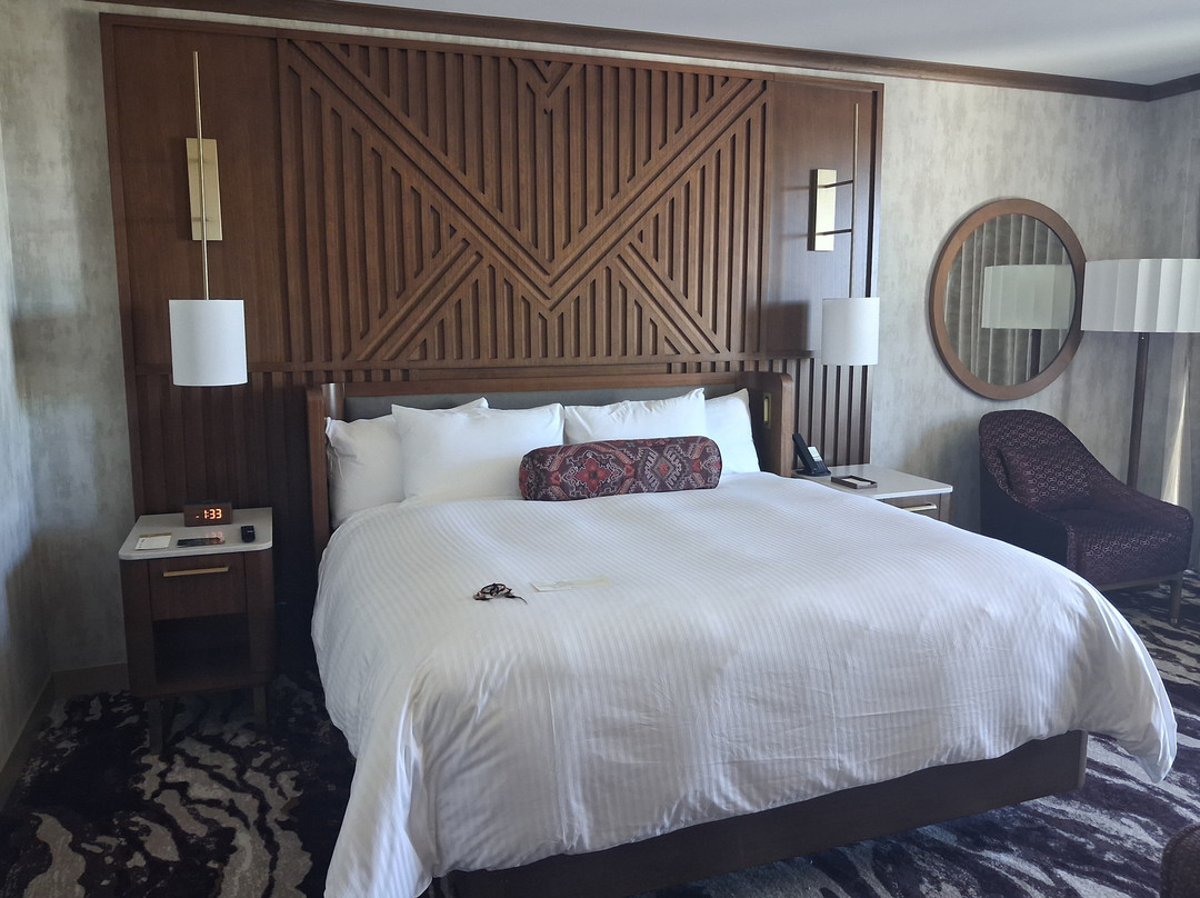 The Crescent at Turning Stone Resort Casino