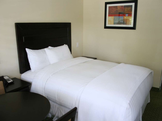 Raincross Hotel Riverside主图