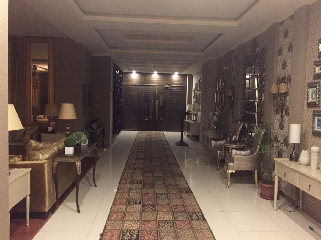 Shelton's Rezidor Peshawar