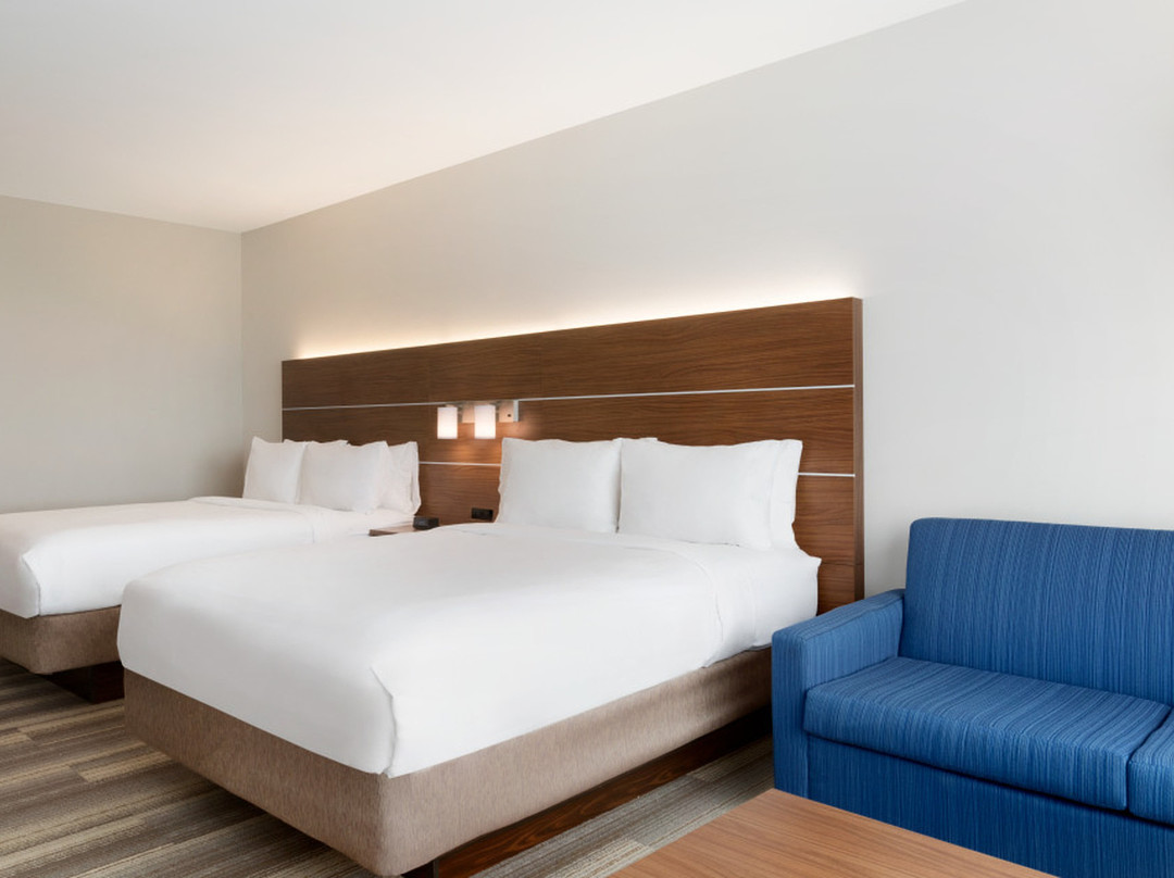 Holiday Inn Express & Suites Cincinnati Ne - Redbank Road By IHG主图