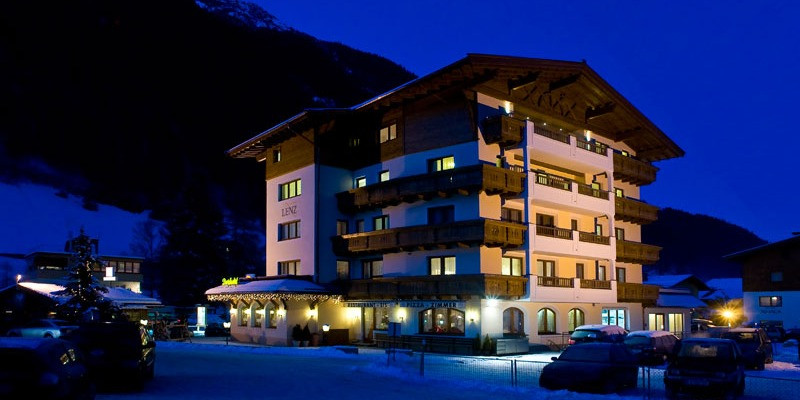 See酒店住宿-Hotel Lenz