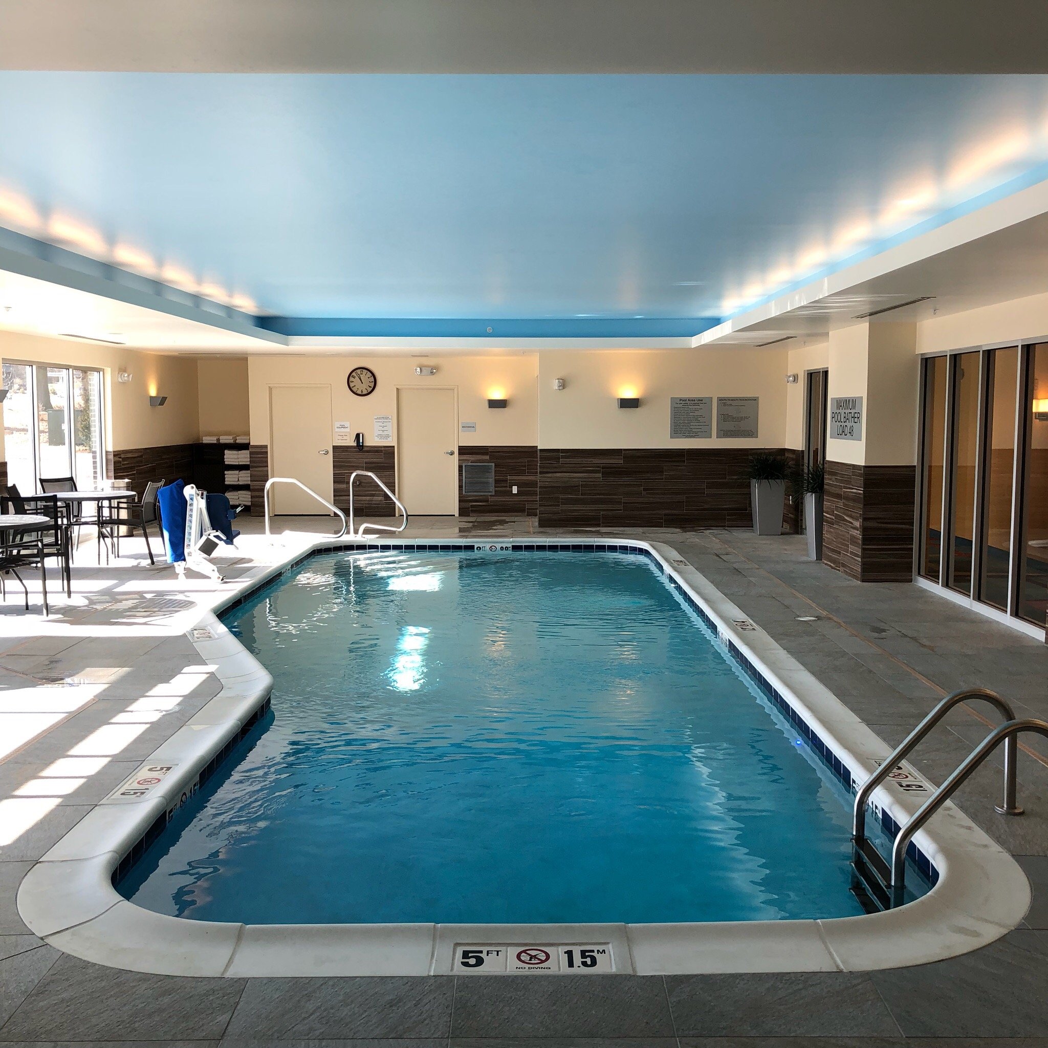 Fairfield Inn & Suites St. Louis Westport-浴室
