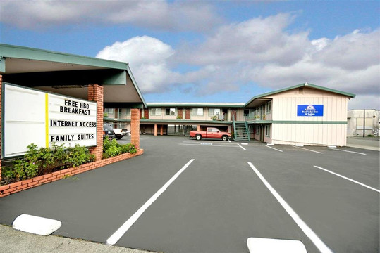 Americas Best Value Inn & Suites Eureka