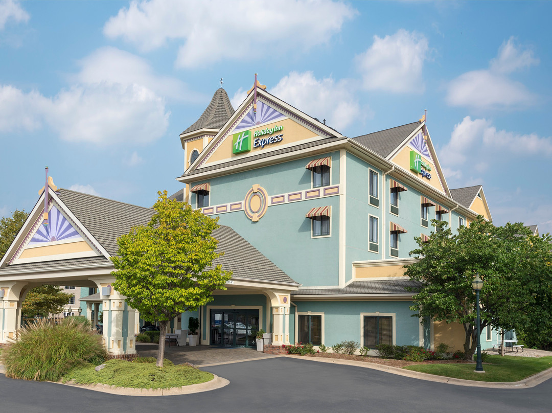 Holiday Inn Express Holland by IHG主图