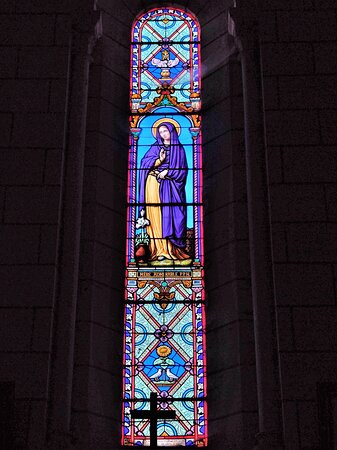 Eglise Notre Dame-Yzeures-sur-Creuse必去景点